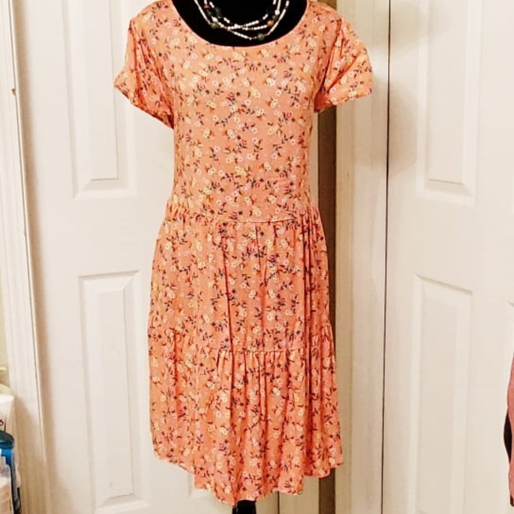 NWT Women PLUS 2X PEACH Floral Baby Doll CUTE DRESS, NICE COLOR